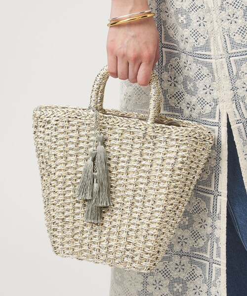 green label relaxing（グリーンレーベルリラクシング）の「2WAY メタリック ペーパーカゴバッグ（かごバッグ・レディース・ゴールド/ブラック/シルバー・FREE）」の11枚目の写真