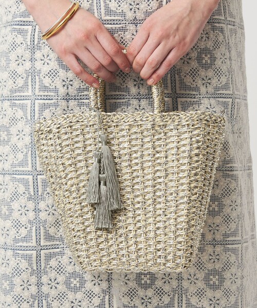 green label relaxing（グリーンレーベルリラクシング）の「2WAY メタリック ペーパーカゴバッグ（かごバッグ・レディース・ゴールド/ブラック/シルバー・FREE）」の12枚目の写真