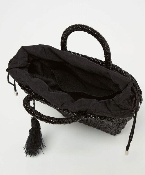 green label relaxing（グリーンレーベルリラクシング）の「2WAY メタリック ペーパーカゴバッグ（かごバッグ・レディース・ゴールド/ブラック/シルバー・FREE）」の6枚目の写真