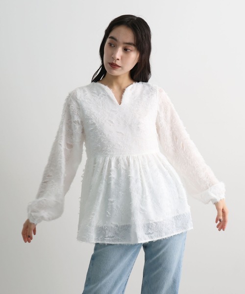 Futier land(フューティアランド)の「キーネックペプラムフリンジトップス(シャツ/ブラウス・レディース・ブラック/ホワイト/ブルー・FREE)」の9枚目の写真