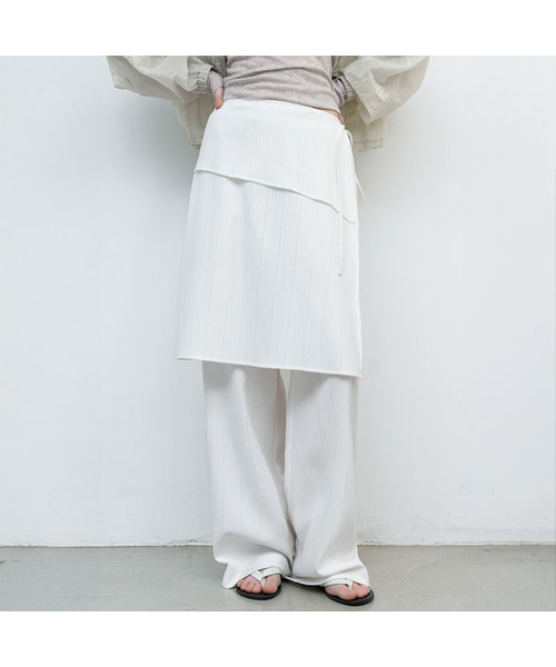 ATELIER NAIN(アトリエナイン)の「LAYERED SET WRAP SKIRT PANTS (PT-5751)(スラックス・レディース・ホワイト/ブラック・MEDIUM/SMALL)」の1枚目の写真