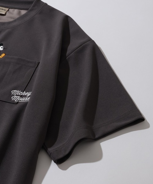 Disney(ディズニー)の「【Disney/ディズニー】アムンゼン ポケット付き ロゴ 半袖Tシャツ(Tシャツ/カットソー・メンズ・ブラック/ホワイト/チャコール/ダークブルー・M/L/LL)」の8枚目の写真