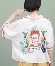 チチカカ（チチカカ）の「Rico 世界の偉人刺繍シャツ（シャツ/ブラウス）」