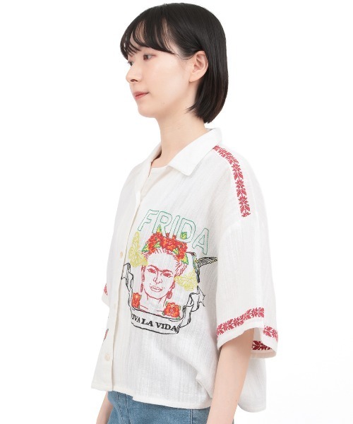 チチカカ(チチカカ)の「Rico 世界の偉人刺繍シャツ(シャツ/ブラウス・レディース・その他1/その他3/その他2・FREE)」の11枚目の写真