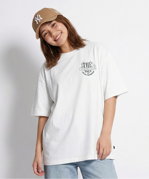 Disney(ディズニー)の「親子お揃い ディズニー バックプリントTシャツ 1339A(Tシャツ/カットソー・レディース・ブラック/ホワイト・ユニセックスM/ユニセックスXL/ユニセックスL/ユニセックスS)」の7枚目の写真