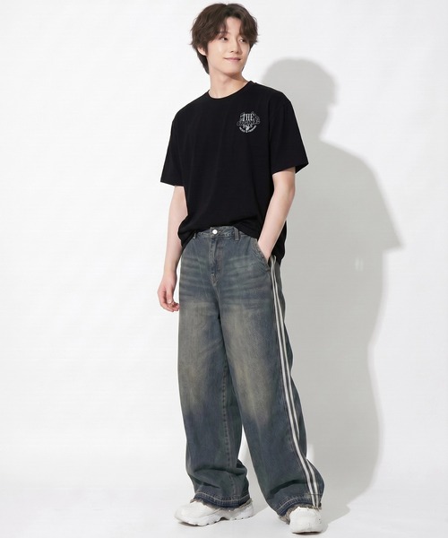 Disney(ディズニー)の「親子お揃い ディズニー バックプリントTシャツ 1339A(Tシャツ/カットソー・レディース・ブラック/ホワイト・ユニセックスM/ユニセックスXL/ユニセックスL/ユニセックスS)」の12枚目の写真