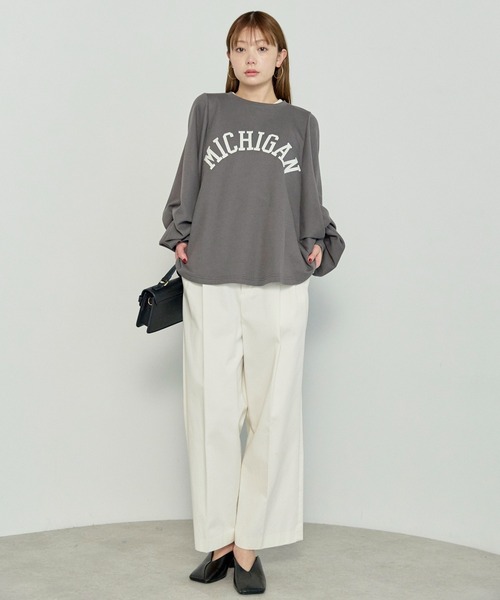 enhaut(アンオート)の「ストレッチ天竺 袖ボリューム MICHIGAN ロゴ プリント ドルマン Tシャツ(Tシャツ/カットソー・レディース・チャコールグレー/杢グレー/グレイッシュベージュ・FREE)」の11枚目の写真