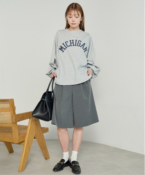 enhaut(アンオート)の「ストレッチ天竺 袖ボリューム MICHIGAN ロゴ プリント ドルマン Tシャツ(Tシャツ/カットソー・レディース・チャコールグレー/杢グレー/グレイッシュベージュ・FREE)」の22枚目の写真