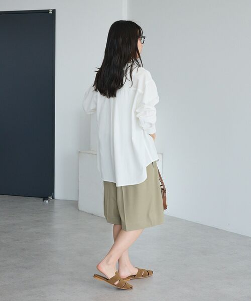 CRAFT STANDARD BOUTIQUE(クラフトスタンダードブティック)の「Vネックスキッパーシャツ(シャツ/ブラウス・レディース・オフホワイト/グレイッシュベージュ/サックスブルー・FREE)」の14枚目の写真