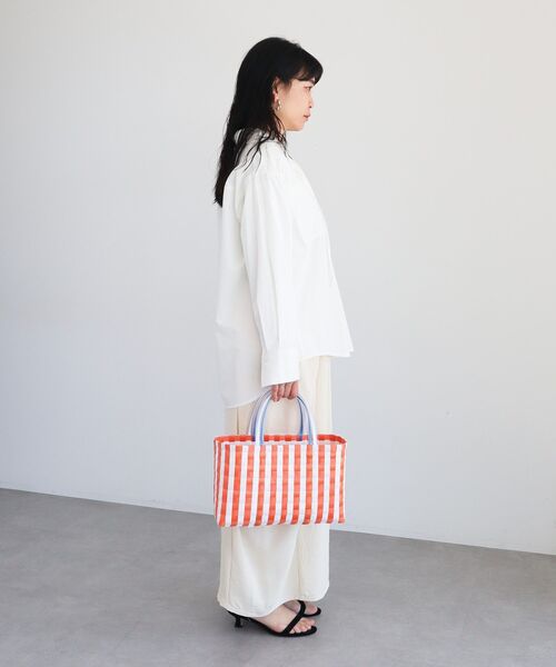 CRAFT STANDARD BOUTIQUE(クラフトスタンダードブティック)の「Vネックスキッパーシャツ(シャツ/ブラウス・レディース・オフホワイト/グレイッシュベージュ/サックスブルー・FREE)」の18枚目の写真