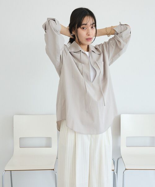 CRAFT STANDARD BOUTIQUE(クラフトスタンダードブティック)の「Vネックスキッパーシャツ(シャツ/ブラウス・レディース・オフホワイト/グレイッシュベージュ/サックスブルー・FREE)」の21枚目の写真