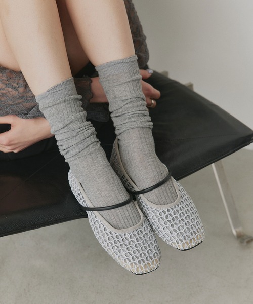 ad thie(アドティエ)の「メッシュ メリージェーン パンプス(パンプス・レディース・ライトグレー/ブラック・LARGE/MEDIUM)」の2枚目の写真