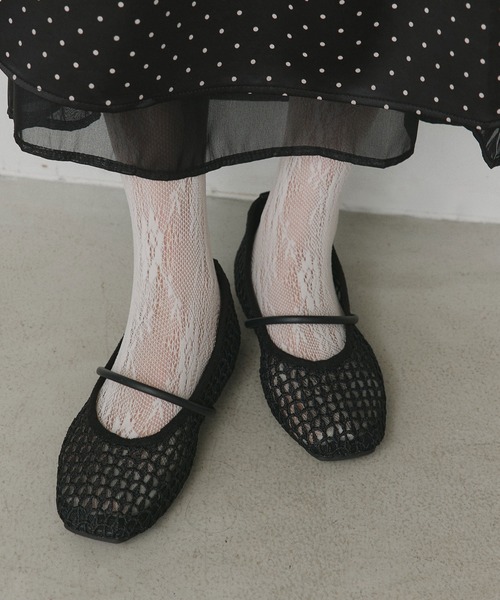 ad thie(アドティエ)の「メッシュ メリージェーン パンプス(パンプス・レディース・ライトグレー/ブラック・LARGE/MEDIUM)」の5枚目の写真