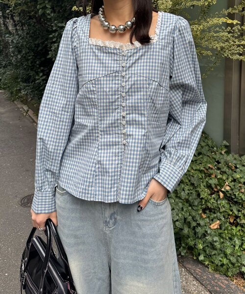 CIAOPANIC（チャオパニック）の「【neutral by ciaopanic】スクエアネックシャーリングブラウス（シャツ/ブラウス・レディース・ホワイト/ネイビー/ブルー・FREE）」の3枚目の写真