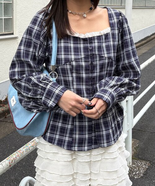 CIAOPANIC（チャオパニック）の「【neutral by ciaopanic】スクエアネックシャーリングブラウス（シャツ/ブラウス・レディース・ホワイト/ネイビー/ブルー・FREE）」の20枚目の写真