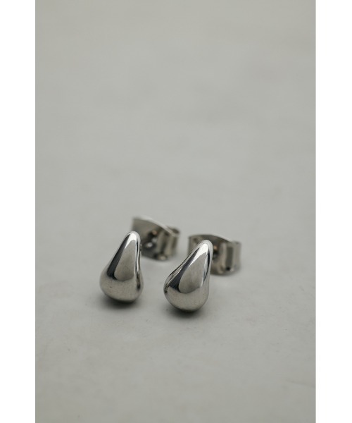 STYLEMIXER（スタイルミキサー）の「ミニマムドロップピアス（ピアス（両耳用）・レディース・ゴールド/シルバー・FREE）」の4枚目の写真