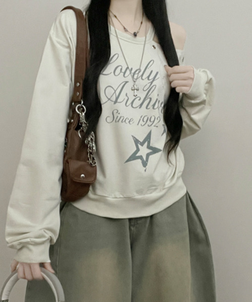 VIVID LADY（ビビッドレディー）の「ワンショルダー スタープリント スウェット（スウェット・レディース・ブラック/アイボリー/グレー・FREE）」の8枚目の写真