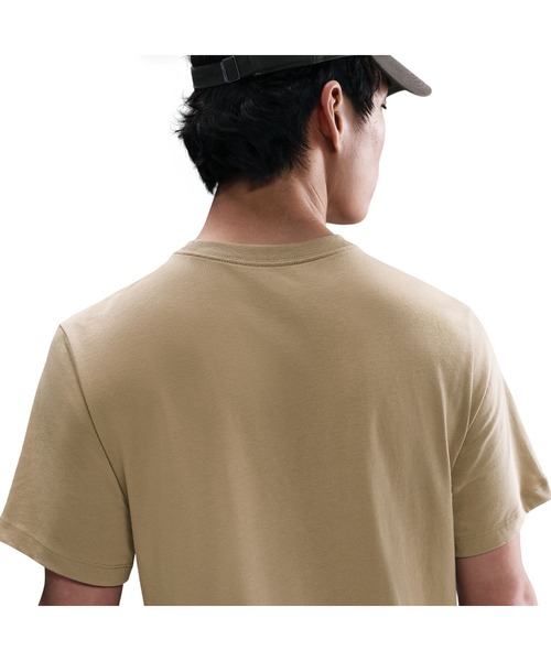 NIKE(ナイキ)の「NIKE/ナイキ ナイキ NSW OC SSTNBLTY 2(Tシャツ/カットソー・レディース・ベージュ/ホワイト・L/S/XL)」の9枚目の写真