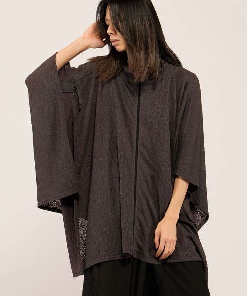 NO ID.（ノーアイディ）の「mj11499- ﾄﾞﾛｰｽﾄﾘﾝｸﾞｽﾊｲｶﾗｰﾎﾟﾝﾁｮ(458006-462T)（ポンチョ・メンズ・ホワイト/ブラック/グレー・ONE SIZE）」の17枚目の写真