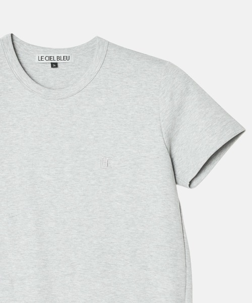 LE CIEL BLEU(ルシェルブルー)の「"LE"フィットTシャツ / "LE" Fitted T-Shirt(Tシャツ/カットソー・レディース・オフホワイト/グレー/ブラック・36)」の15枚目の写真