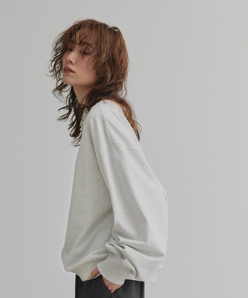 ad thie(アドティエ)の「オーバーサイズ スウェット プルオーバー(スウェット・レディース・ピンク/レッド/ブラック/アイボリー/オートミール・MEDIUM/LARGE)」の17枚目の写真