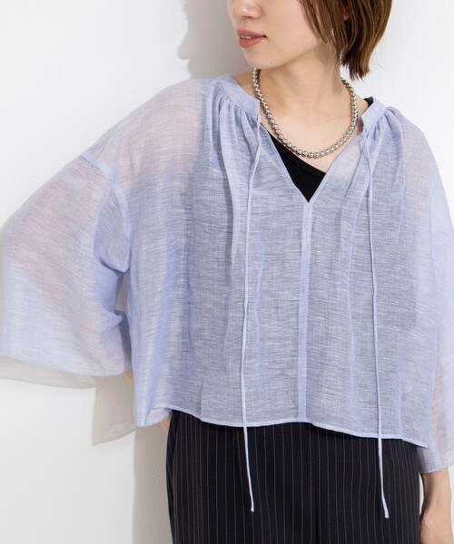 NOLLEY’S(ノーリーズ)の「ウォッシャブルシアーリネンカールマイヤーショートブラウス(シャツ/ブラウス・レディース・サックスブルー/ホワイト/ベージュ・FREE)」の3枚目の写真