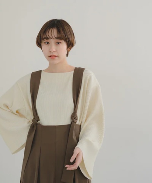 merrylatte(メリーラテ)の「2wayプリーツデザイントップス【IROHANI】(Tシャツ/カットソー・レディース・ブラック/アイボリー・FREE)」の6枚目の写真