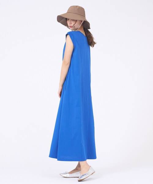 abahouse mavie(アバハウスマヴィ)の「【接触冷感!速乾!】ヘンリーネック2WAYワンピース(ワンピース・レディース・ブラック/ブルー/ブラウン・フリー)」の5枚目の写真