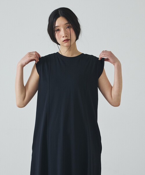 abahouse mavie(アバハウスマヴィ)の「【接触冷感!速乾!】ヘンリーネック2WAYワンピース(ワンピース・レディース・ブラック/ブルー/ブラウン・フリー)」の14枚目の写真