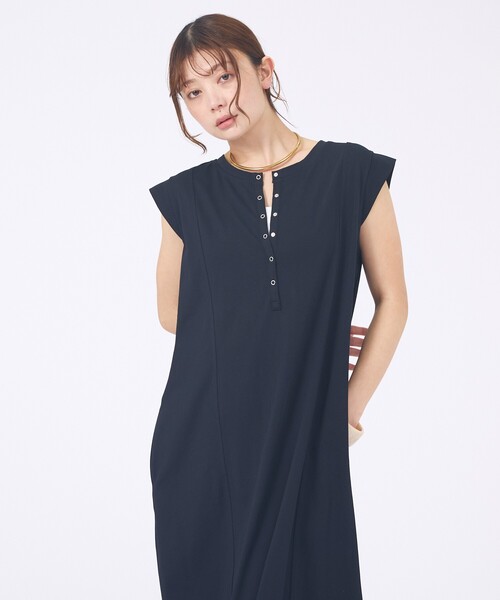 abahouse mavie(アバハウスマヴィ)の「【接触冷感!速乾!】ヘンリーネック2WAYワンピース(ワンピース・レディース・ブラック/ブルー/ブラウン・フリー)」の19枚目の写真
