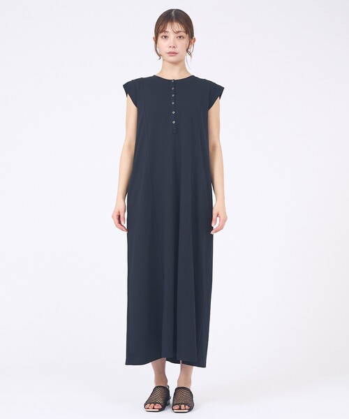 abahouse mavie(アバハウスマヴィ)の「【接触冷感!速乾!】ヘンリーネック2WAYワンピース(ワンピース・レディース・ブラック/ブルー/ブラウン・フリー)」の20枚目の写真