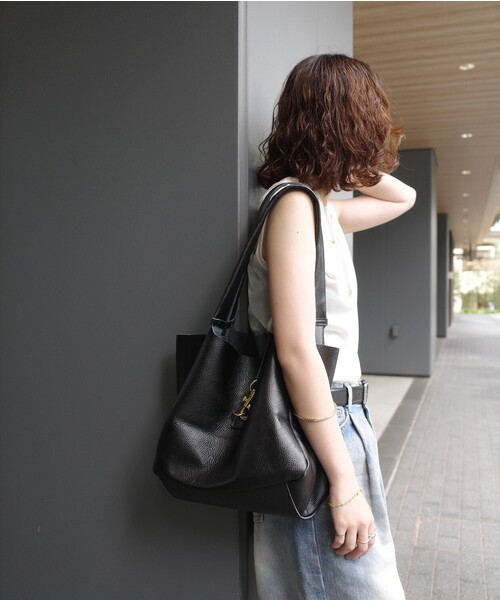 LE TALON(ルタロン)の「《WEB限定》 MILLELA FIRENZE/ミレッラ BIT LEATHER TOTE(トートバッグ・レディース・ブラウン/ブラック・FREE)」の5枚目の写真