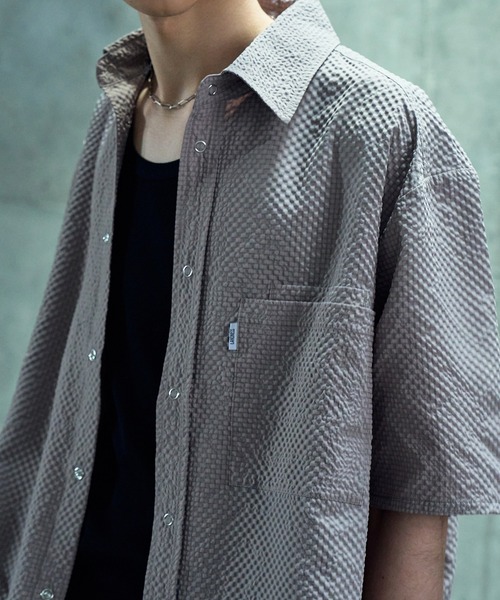 LANDNESS（ランドネス）の「【LANDNESS/ランドネス】Seersucker Layered Pocket Shirt/シアサッカーレイヤーポケットシャツ（シャツ/ブラウス・メンズ・ブラック/ライトグレー/ブラウン/ネイビー・S/M/L）」の16枚目の写真