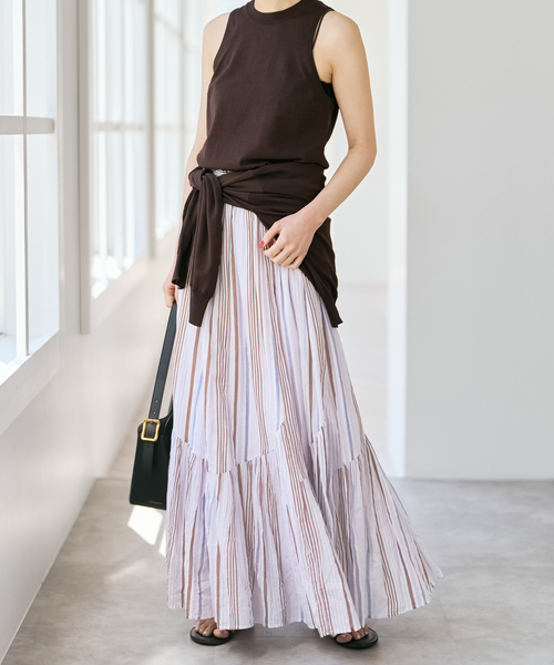 Spick & Span(スピックアンドスパン)の「《別注カラー有》ne Quittez pas CottonVoile StripeSlant Panel Skirt*(スカート・レディース・ラベンダー/ブルー・MEDIUM)」の6枚目の写真