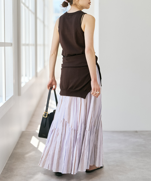 Spick & Span(スピックアンドスパン)の「《別注カラー有》ne Quittez pas CottonVoile StripeSlant Panel Skirt*(スカート・レディース・ラベンダー/ブルー・MEDIUM)」の7枚目の写真