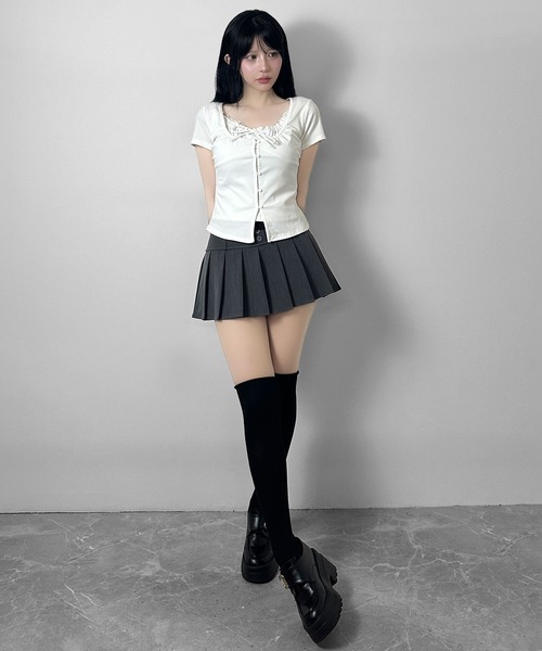 FOLLOWIN(フォロウィン)の「【3COLOR】ネックギャザーリボンレースアップTシャツ(Tシャツ/カットソー・レディース・グレー/ホワイト/ブラック・FREE)」の9枚目の写真