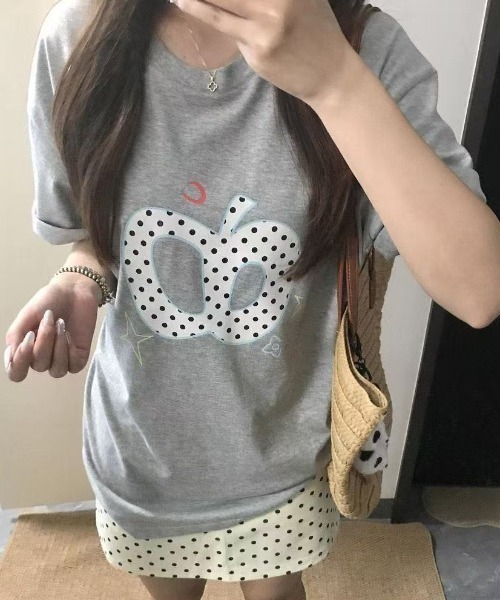 DIAVEL（ディアベル）の「【2color】ドットアップルプリントTシャツ（Tシャツ/カットソー・レディース・グレー/ホワイト・M）」の10枚目の写真