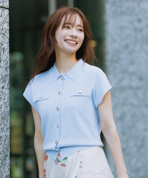 ROPE' PICNIC(ロペピクニック)の「八方映えニット 金ボタンフレンチスリーブポロカラーカーディガン/UVカット・接触冷感・イージーケア(カーディガン/ボレロ・レディース・ブラウン/オフホワイト/サックスブルー/ブラック・FREE)」の4枚目の写真
