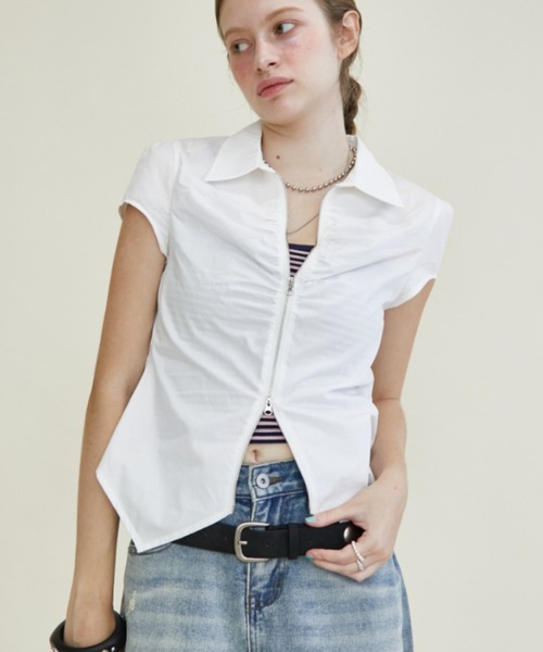 Rohwel（ローウェル）の「Front Zip Shirred Shirt / フロントジップシャーリングシャツ（シャツ/ブラウス・レディース・ライトブルー/ホワイト・FREE）」の2枚目の写真