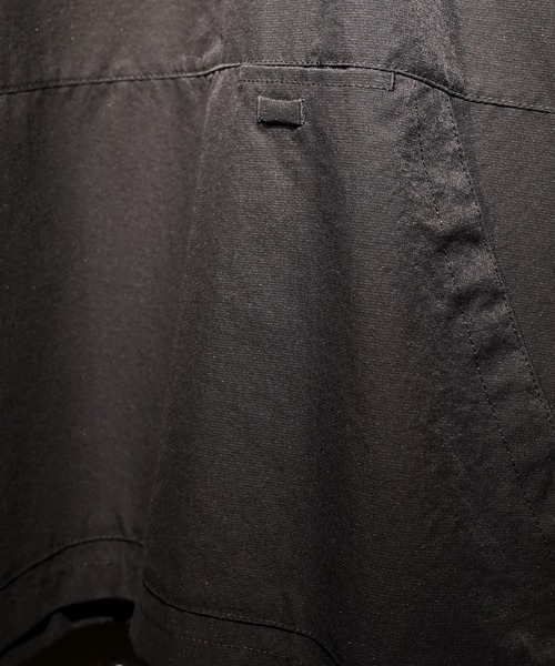 TROVE(トローヴ)の「TROVE / COOL DOTS PULLOVER SHIRT(Tシャツ/カットソー・メンズ・グレー/ブラック・1/3)」の4枚目の写真