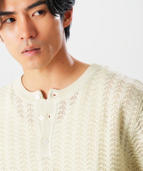 Beno(ビーノ)の「透かし編み ヘンリーネック 半袖ニット / サマーニット シアーニット メンズ ジャガード Sheer Henley Knit(Tシャツ/カットソー・メンズ・ブラック/アイボリー/ブラウン・MEDIUM/LARGE/X-LARGE)」の5枚目の写真