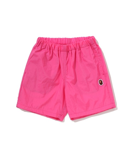 A BATHING APE(アベイシングエイプ)の「ONE POINT BEACH SHORTS(その他パンツ・キッズ・ピンク/ブラック・130/110/100)」の2枚目の写真