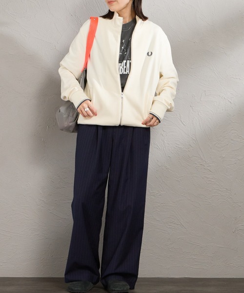 FRED PERRY（フレッドペリー）の「[FRED PERRY/フレッドペリー] ジップスルー スウェットシャツ（スウェット・レディース・ダークグレー/オフホワイト/ブラック・S/M/L）」の13枚目の写真