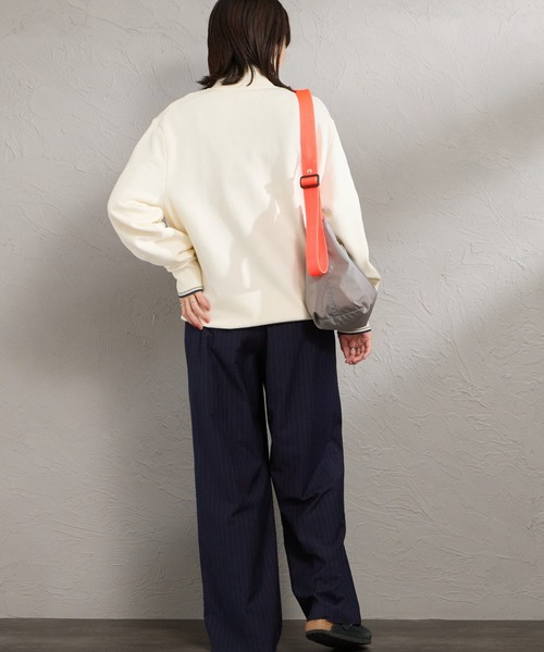 FRED PERRY（フレッドペリー）の「[FRED PERRY/フレッドペリー] ジップスルー スウェットシャツ（スウェット・レディース・ダークグレー/オフホワイト/ブラック・S/M/L）」の15枚目の写真