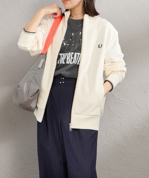 FRED PERRY（フレッドペリー）の「[FRED PERRY/フレッドペリー] ジップスルー スウェットシャツ（スウェット・レディース・ダークグレー/オフホワイト/ブラック・S/M/L）」の9枚目の写真