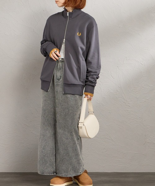 FRED PERRY（フレッドペリー）の「[FRED PERRY/フレッドペリー] ジップスルー スウェットシャツ（スウェット・レディース・ダークグレー/オフホワイト/ブラック・S/M/L）」の7枚目の写真