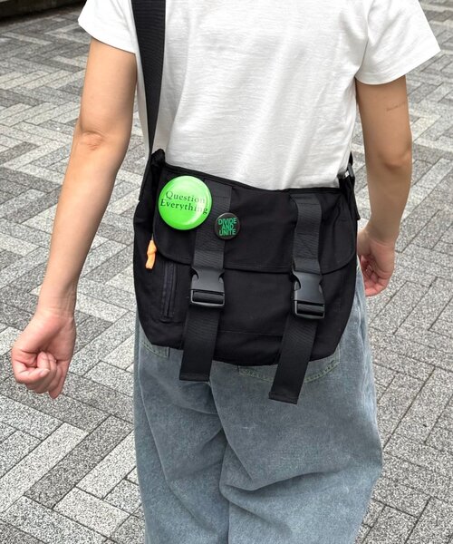 CIAOPANIC TYPY（チャオパニックティピー）の「【ユニセックス】カメラマンショルダーバック（ショルダーバッグ・レディース・ブラック/カーキ/ベージュ・ONE SIZE）」の17枚目の写真
