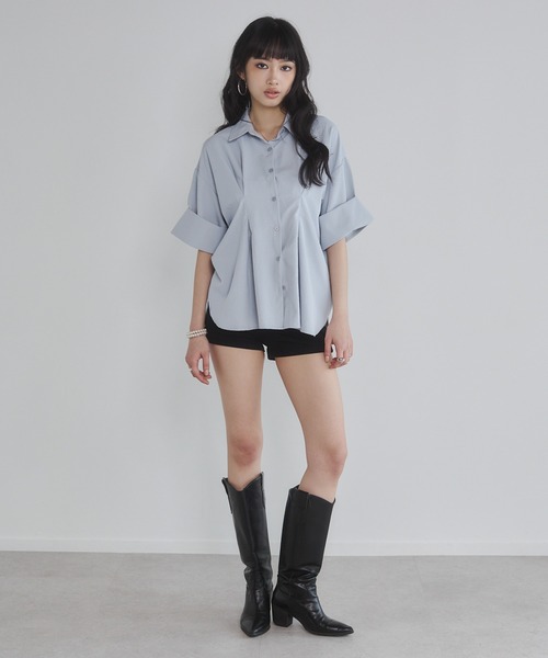 ENVYM(アンビー)の「ウエストタックハーフスリーブブラウス(シャツ/ブラウス・レディース・ブルー/イエロー/アイボリー/チャコールグレー・FREE)」の17枚目の写真
