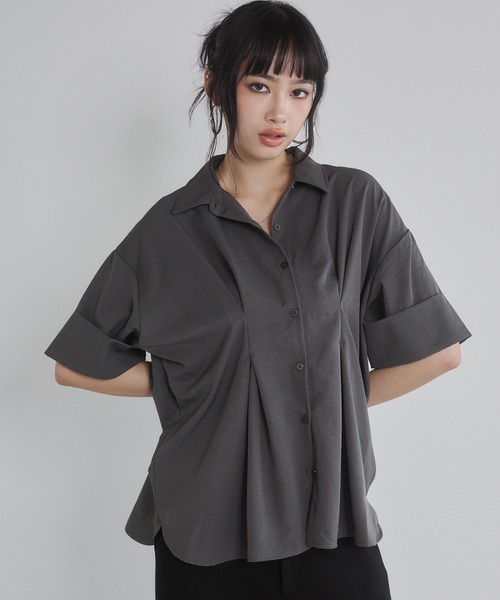 ENVYM(アンビー)の「ウエストタックハーフスリーブブラウス(シャツ/ブラウス・レディース・ブルー/イエロー/アイボリー/チャコールグレー・FREE)」の10枚目の写真