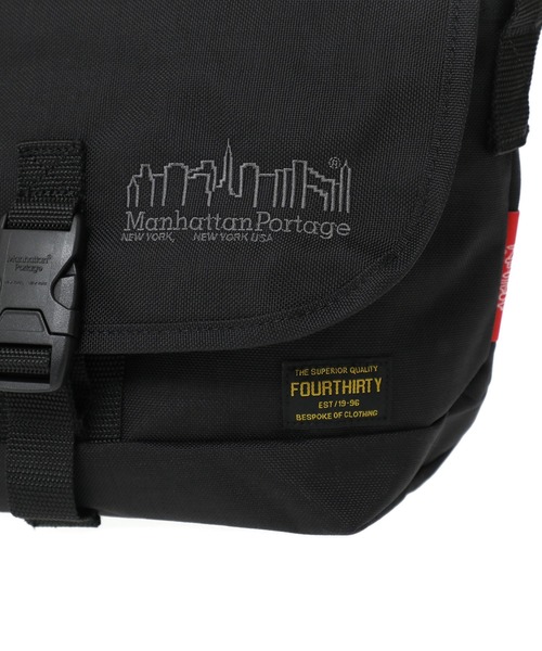 Manhattan Portage（マンハッタンポーテージ）の「NYLON MESSENGER BAG JR (SM) FOURTHIRTY（メッセンジャーバッグ・メンズ・ブラック・SMALL）」の9枚目の写真
